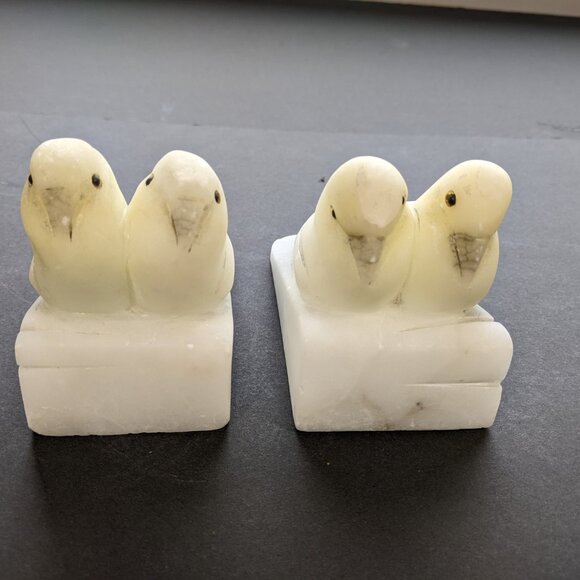 Beautiful Vintage Pair of White Marble Doves Birds Bookends Italy, numbered. - Picture 4 of 16